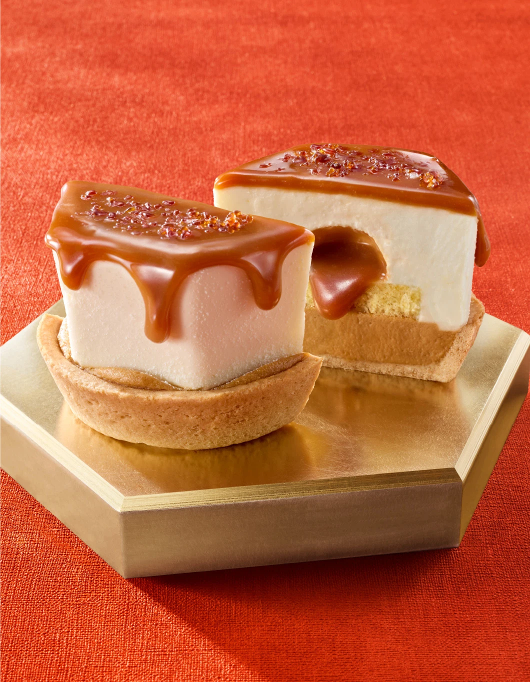 CARAMEL FONDUE CHEESECAKE MELTY CROWN